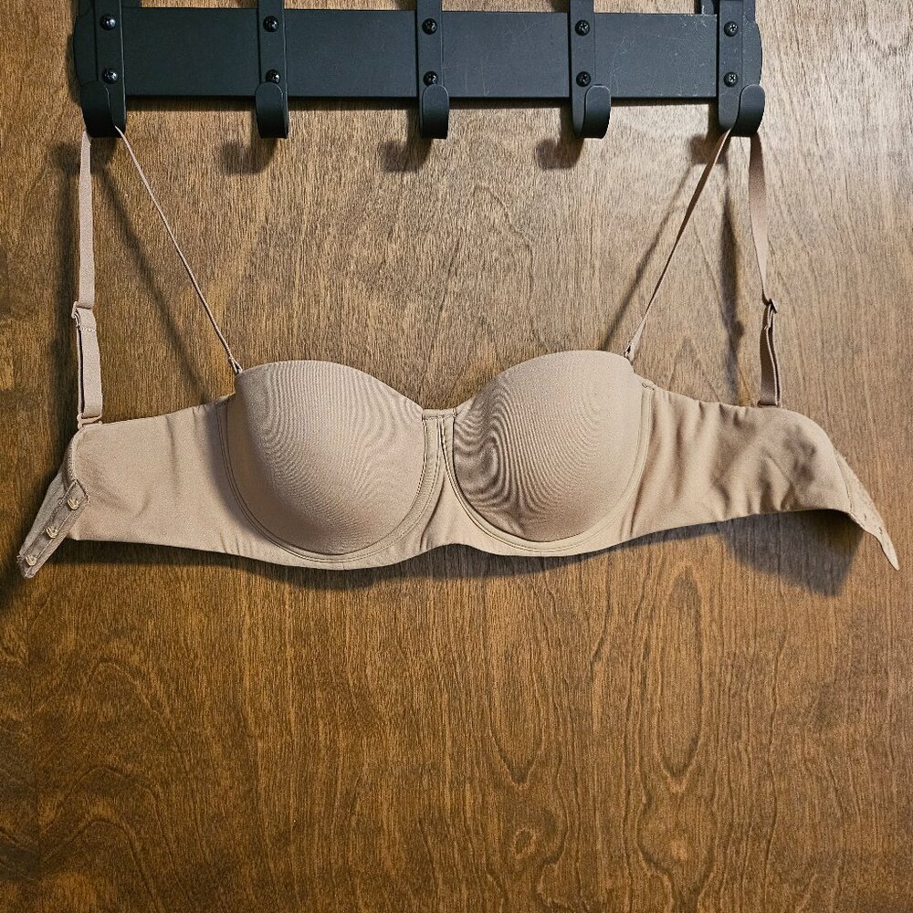 Brand New Skims Strapless Bra Beige 32C